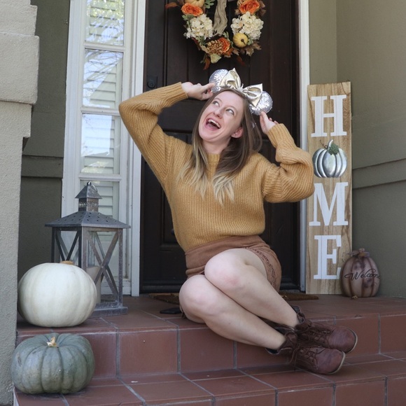 Meet your Posher, Nikki - Picture 1 of 1